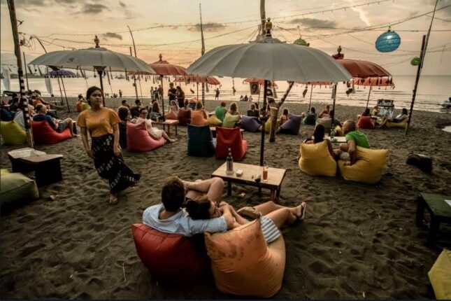 Wisatawan di Bali