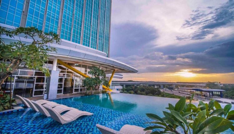Nuanza Hotel & Convention Cikarang