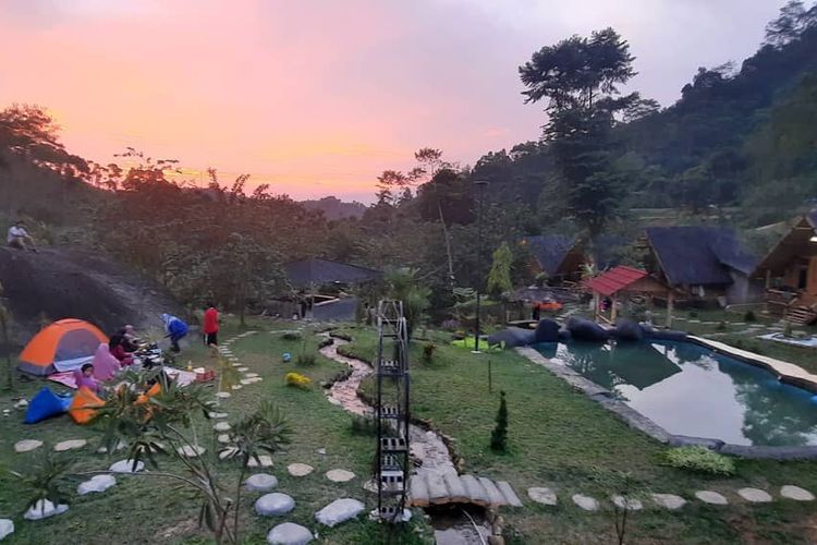 Villa Bamboo Sentul(Instagram @thebamboosvilla)