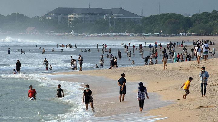 Suasna pantai Kuta Bali