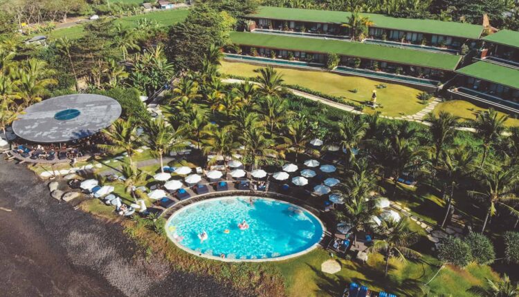 komune resort & beach club bali