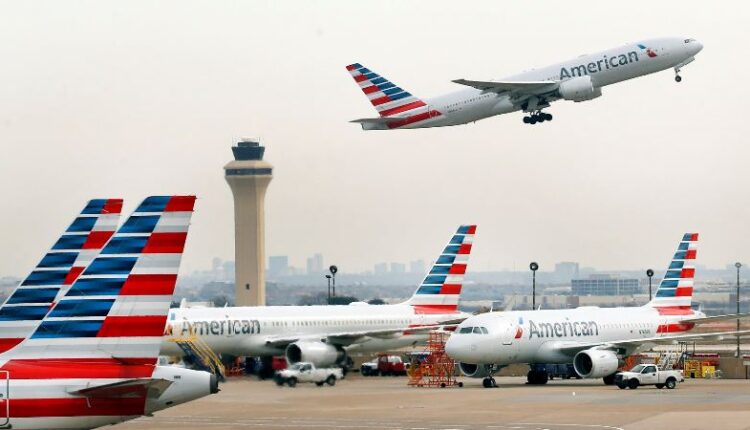 Pesawat America Airlines di Dallas-Fort Worth Airport (Tom Fox/Dallas Morning News)