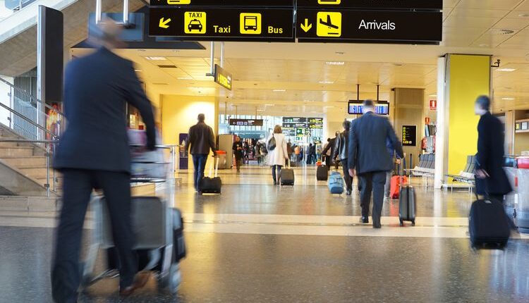 ilustrasi bandara(Shutterstock)