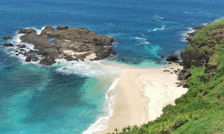 Pantai Tanjung Bango