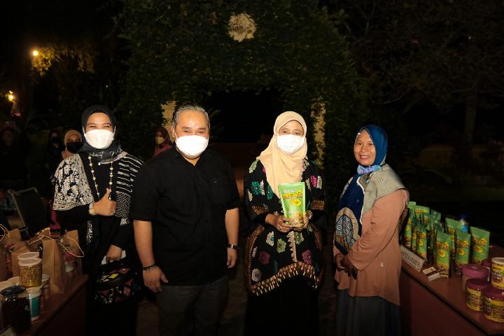 Peringatan Earth Hour di Sheraton Senggigi Beach Resort pada Sabtu, 26 Maret 2022. Dok. Dinas Komunikasi, Informatika, dan Statistik NTB