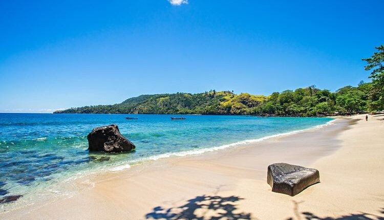 Keindahan panorama Pantai Pulisan di Likupang, Minahasa Utara