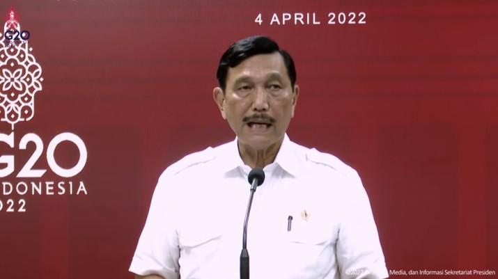 Foto: Keterangan Pers Rapat Terbatas Evaluasi PPKM, Kantor Presiden, Senin (4/4/2022. (Tangkapan layar youtube Sekretariat Presiden)