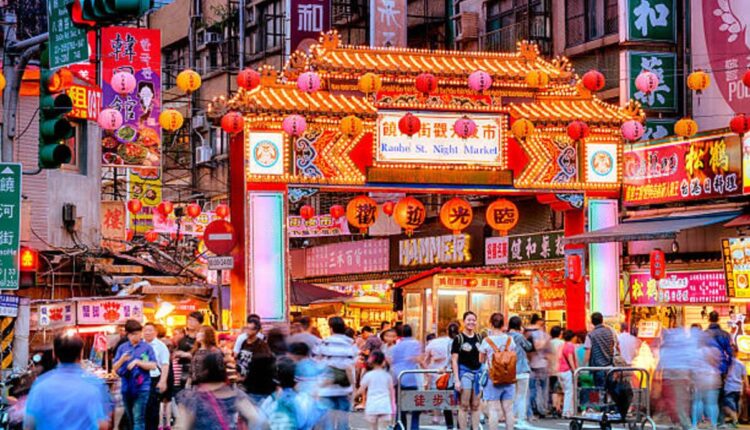 Salah satu pasar malam di Taiwan yang menarik perhatian para turis. Foto: Dok. Istimewa