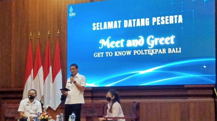 Menparekraf Sandiaga saat memberikan sambutan pada kegiatan Meet and Greet Get to Know Poltekpar Bali. (Tribun Bali/Zaenal Nur Arifin