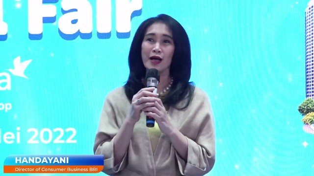 Direktur Bisnis Konsumer BRI Handayani saat konferensi pers BRI dengan Traveloka, Jumat (20/5/2022). Foto: Ave Airiza Gunanto/kumparan