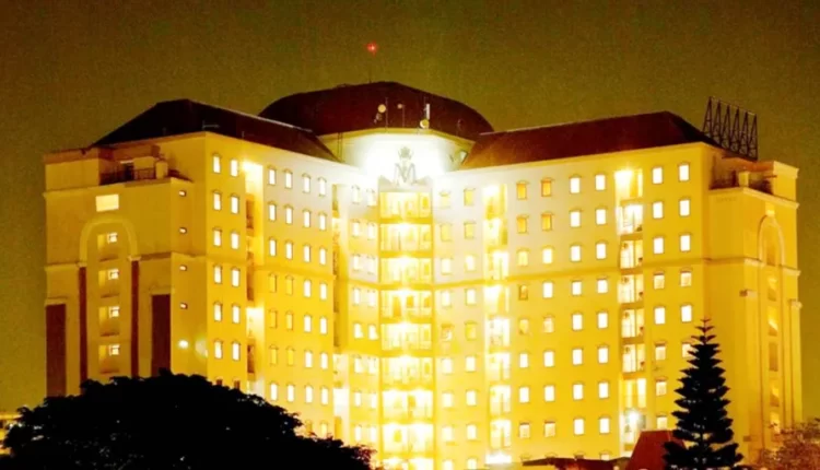 youre.at - The Majesty Apartment