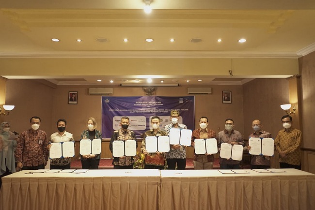 Perjanjian kerja sama Ditjen Pendidikan Vokasi bersama industri (doc: Kemendikbud)