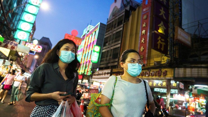 Foto: Aktivitas waarga di Bangkok, Thailand (REUTERS/Athit Perawongmetha)