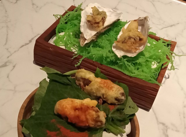 apanese oyster tempura, salah satu menu dari Bonito Fish Bar. Foto-foto: Masruroh/Basra