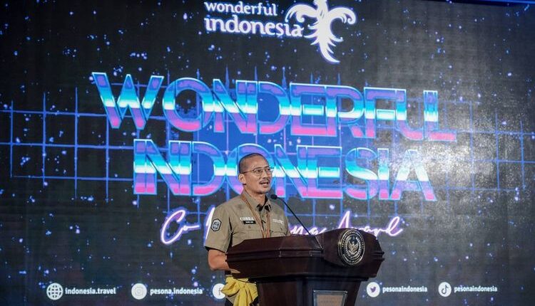 Menteri Pariwisata dan Ekonomi Kreatif (Menparekraf) Sandiaga Uno dalam ajang penghargaan Wonderful Indonesia Co-Branding Awards 2022. (DOK. Humas Kemenparekraf)