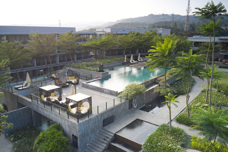 Kolam renang Royal Tulip Golf Resort Gunung Geulis di Kabupaten Bogor, Jawa Barat.(Dok. Royal Tulip Golf Resort Gunung Geulis)