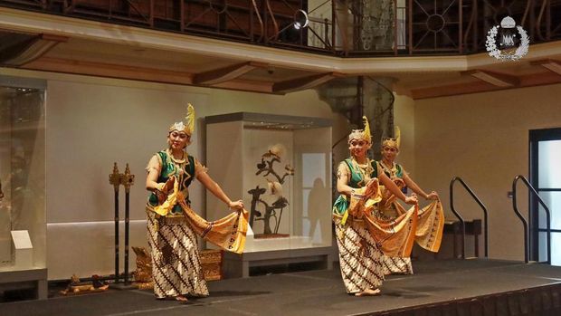  Foto: Pura Mangkunegaran atau Pendopo Pura Mangkunegaran, Kota Solo, Jawa Tengah sebagai lokasi pernikahan Kaesang Pangarep dengan Erina Gudono. Dok. Facebook @puromangkunegaranofficialpage )