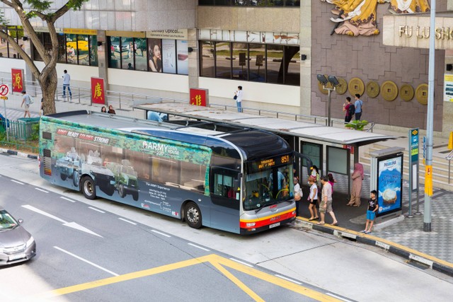 Ilustrasi bus di Singapura. Foto: Shutterstock