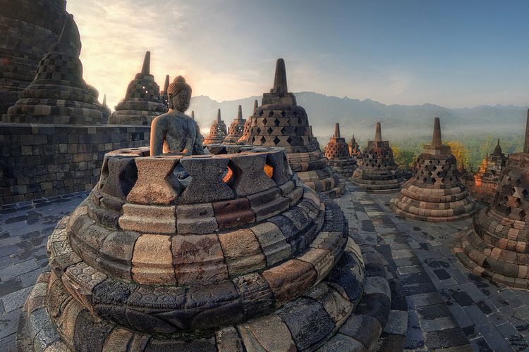 Penjelasan mengenai asal-usul mitos Kunto Bimo di Candi Borobudur.(Dok. Shutterstock)