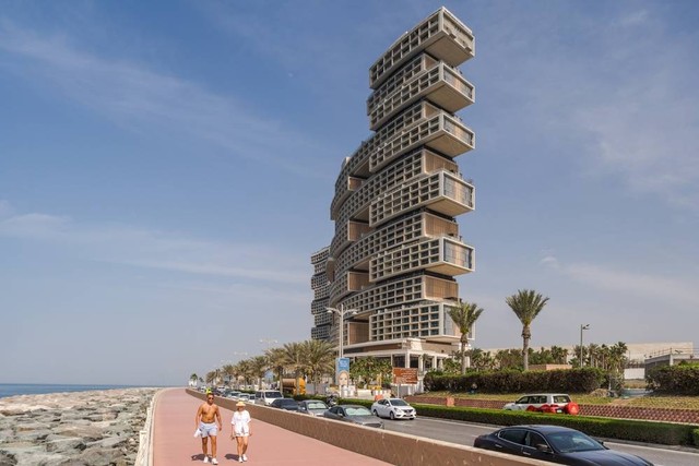 Hotel mewah berlapis emas di Dubai. Foto: Evgeniy Vasilev/Shutterstock.