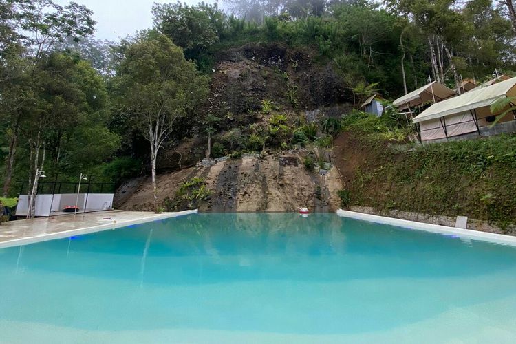 Kolam Pantai di Glamping Menoreh, DI Yogyakarta(Dokumen Glamping Menoreh)