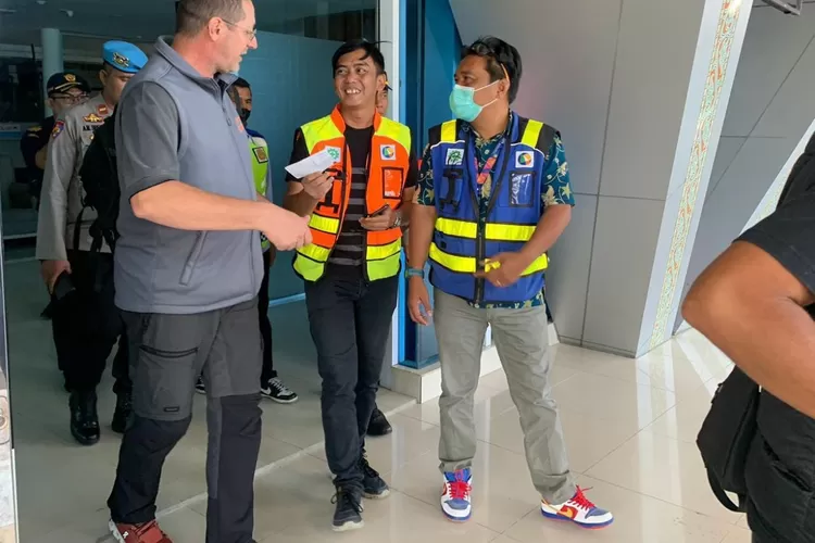 Delegasi KOPIKO F1 Powerboat sudah mulai datang di Bandara Soekarno Hatta. (sh)
