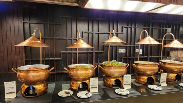 Stall 1001 Night Aston Simatupang. Foto: Aston Simatupang