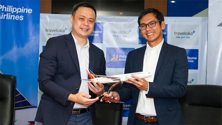 (ki-ka) Captain Stanley K. Ng, President & COO Philippine Airlines dan Iko Putera, CEO of Transport Traveloka, menandatangani Nota Kesepahaman (MoU) di Manila pada Selasa, 28 Februari 2023. Istimewa