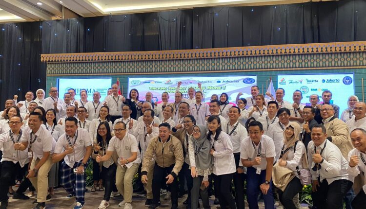 Foto bersama saat Rakernas IHGMA di Artotel Suites Mangkuluhur Foto: Facebook Lekat Rachman