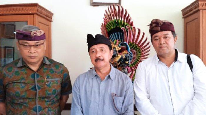 Kepala Dinas Pariwisata (Kadispar) Provinsi Bali, Tjok Bagus Pemayun saat memberikan keterangan. Dinas Pariwisata Bali dan PHRI beri atensi terkait insiden WNA yang terjatuh di salah satu hotel di kawasan Seminyak, Badung, Bali.