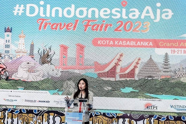 Wamenparekraf Angela Tanoesoedibjo saat membuka pameran #DiIndonesiaAja Travel Fair pada Jumat, (19/5/2023). Foto: Dok. Kemenparekraf