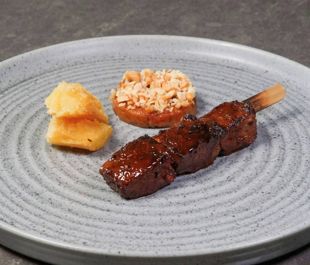 Sate Sampi Lalah Manis. Foto: Renaissance Bali Uluwatu Resort & Spa
