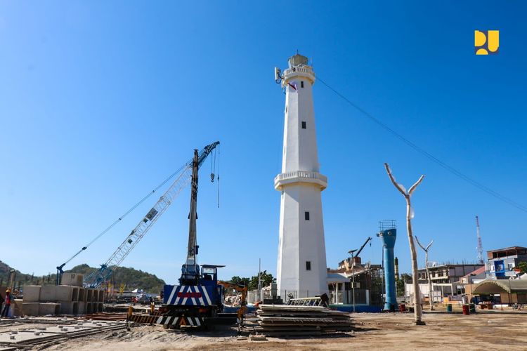 Waterfront Pantai Marina di Labuan Bajo Nusa Tenggara Timur (NTT)(Kementerian PUPR)