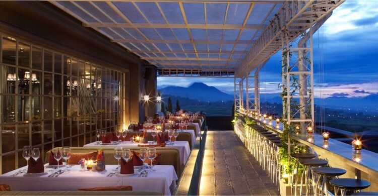 Pemandangan di Belle Vue French and Italian Bistro di GH Universal Hotel Bandung, salah satu hotel di Bandung.(Dok. GH Universal Hotel Bandung)