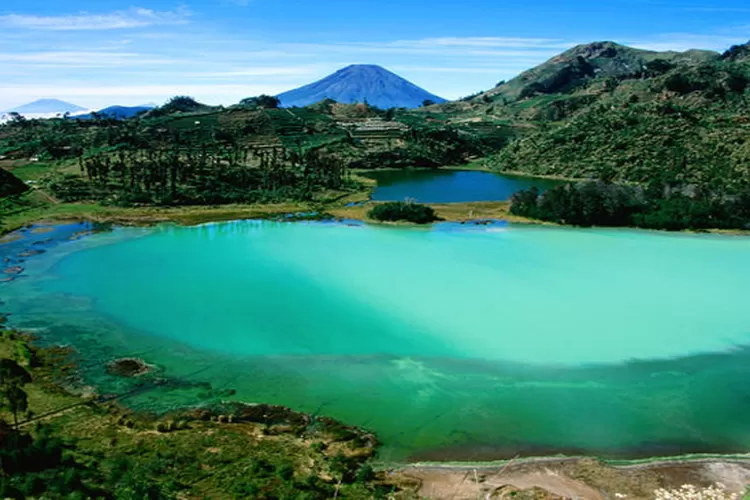 Dieng Plateu salah satu destinasi yang wajib dikunjungi saat ke Jawa Tengah Foto: ihwal.id