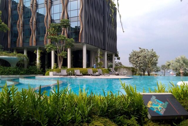 Penampakan The Outpost Hotel di Pulau Sentosa, Singapura. Foto: Dok Katondio Bayumitra Wedya/kumparan