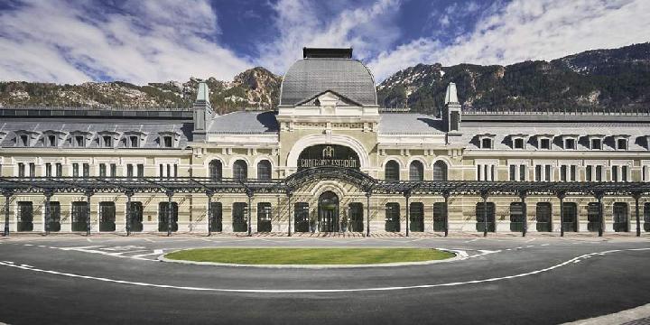 Canfranc Sattion Hotel (Barcelo)