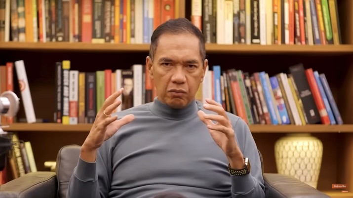 Foto: Mantan Menteri Perdagangan RI, Gita Wirjawan, yang bergerak di bidang pertambangan, perdagangan dan transportasi PT Ancora Indonesia Resources Tbk (OKAS). (Tangkapan Layar Youtube Gita Wirjawan)