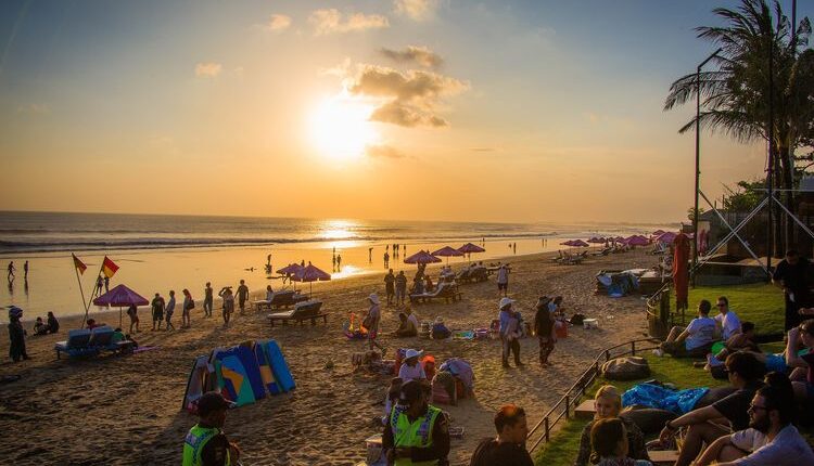 Ilustrasi wisatawan mancanegara di Bali.(Dok. Pixabay/Sandy Griffin)