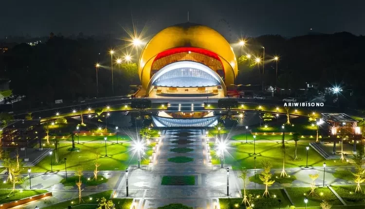 Wajah Baru setelah revitalisasi TMII, pembelian tiket bisa melalui online (Instagram @wibisono.ari)