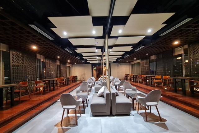 Origami Roof Dining di Hotel GranDhika Iskandarsyah Jakarta. Foto: Andari Novianti/kumparan