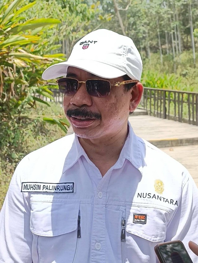 Direktur Kebudayaan, Pariwisata, dan Ekonomi Kreatif OIKN, Muhsin Palinrungi, dalam Acara Netas di Titik Nol Nusantara, Selasa (3/10/2023). Foto: Giovanni/kumparan
