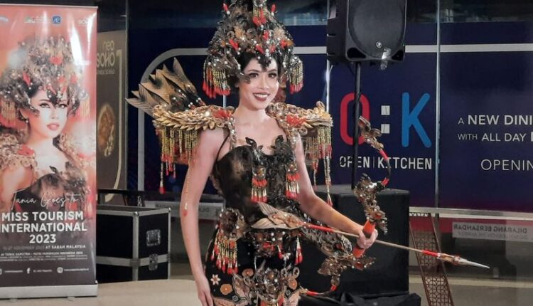 Putri Pariwisata Tania Saputra. Foto: Putu Intan/detikcom