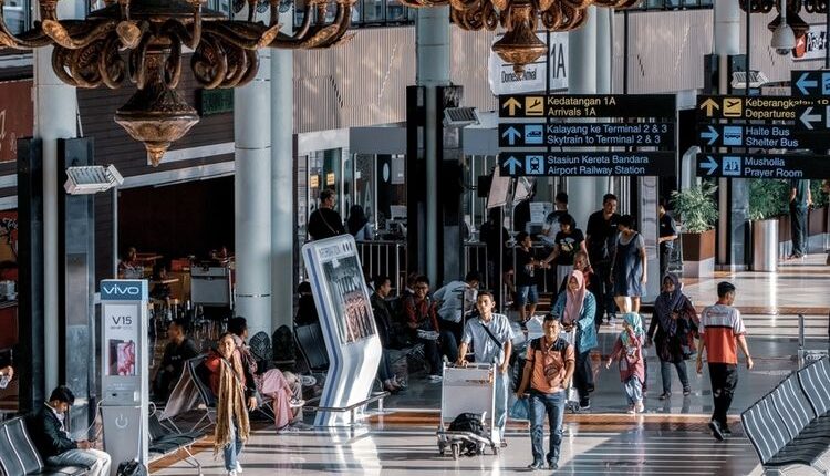 Terminal 2 Bandara Soekarno-Hatta, Tangerang, Banten.(SHUTTERSTOCK/ARDIWEBS)