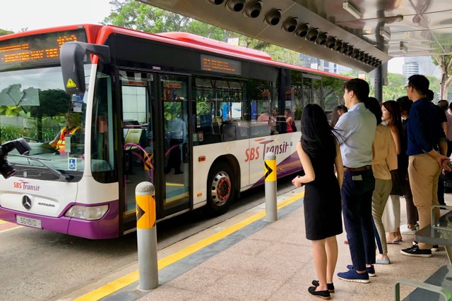 Ilustrasi bus di Singapura. Foto: Shutterstock