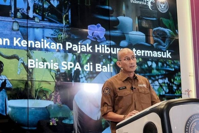 Menparekraf Sandiaga Uno dalam "The Weekly Brief with Sandiaga Uno" di Jakarta, Rabu (10/1/2024). Foto: Dok. Kemenparekraf
