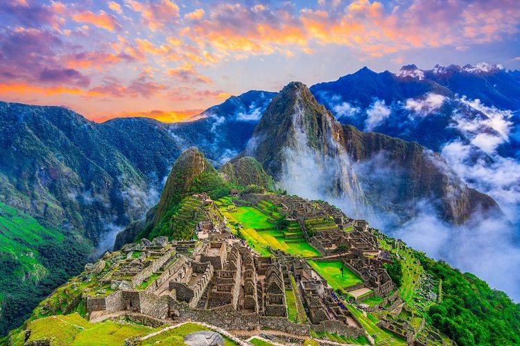 Tempat wisata di Peru - Machu Picchu.(SHUTTERSTOCK/DAVID LONUT)