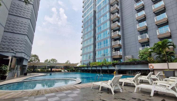 Area kolam renang di eL Hotel Bandung, Rabu (10/1/2024).(KOMPAS.com/NABILLA TASHANDRA)