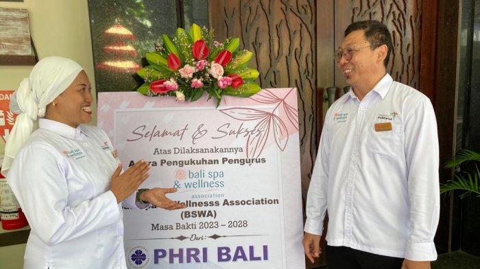 Berbincang - Para pengurus BSWA yang baru, dan pesan Cok Ace agar industri SPA dan wellness tetap mengedepankan etika dalam berbisnis dan menjaga martabat. foto: Istimewa