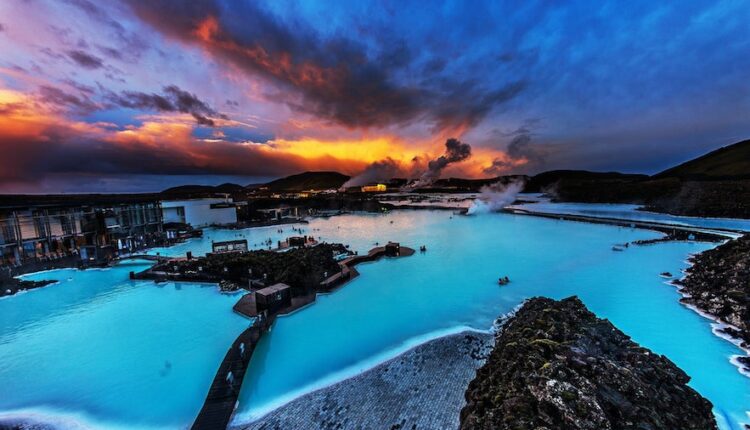 spa blue lagoon foto : guidetoiceland.is